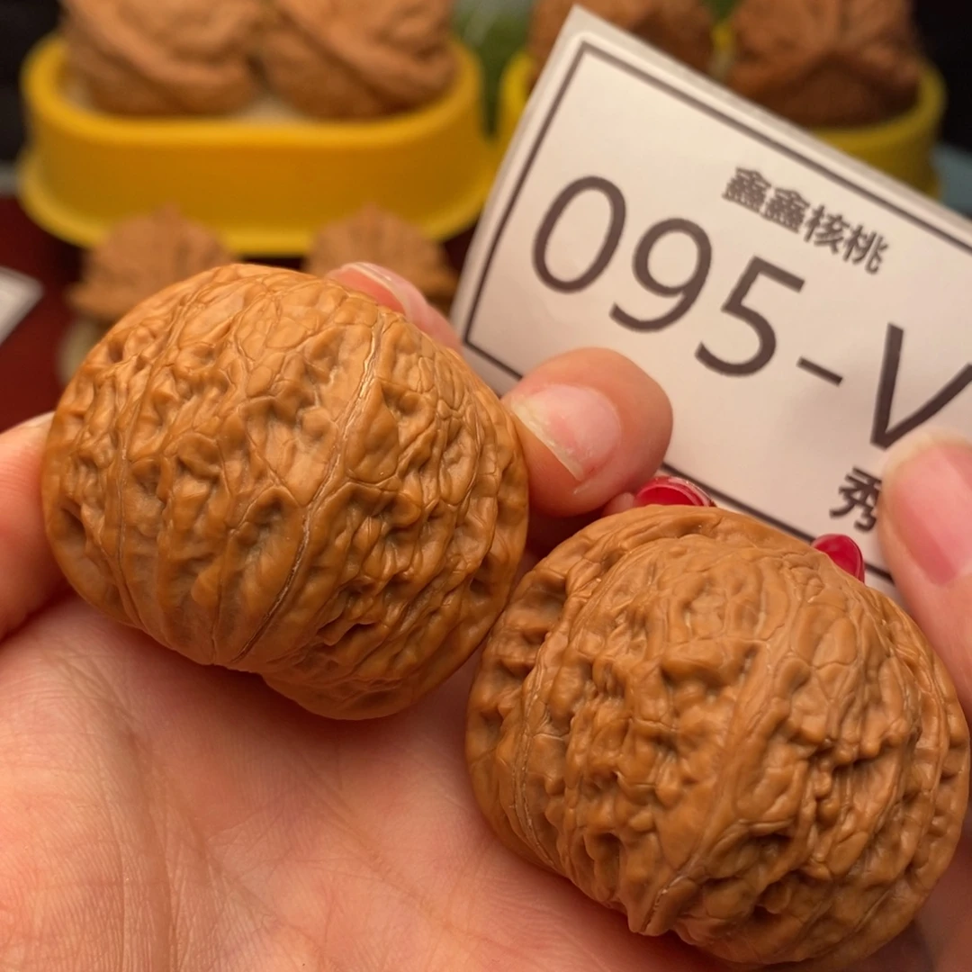 把件桃核铁锤41，……