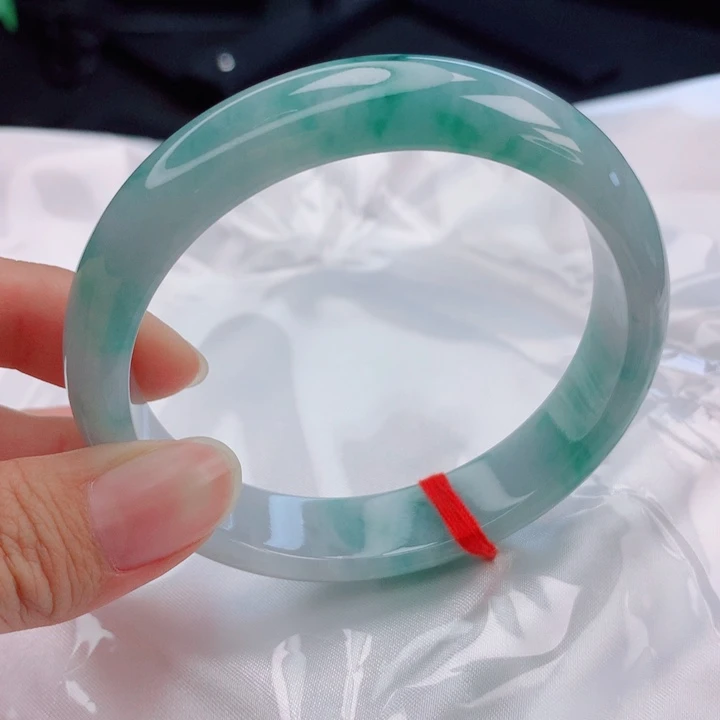 翡翠未镶嵌手镯60+圈