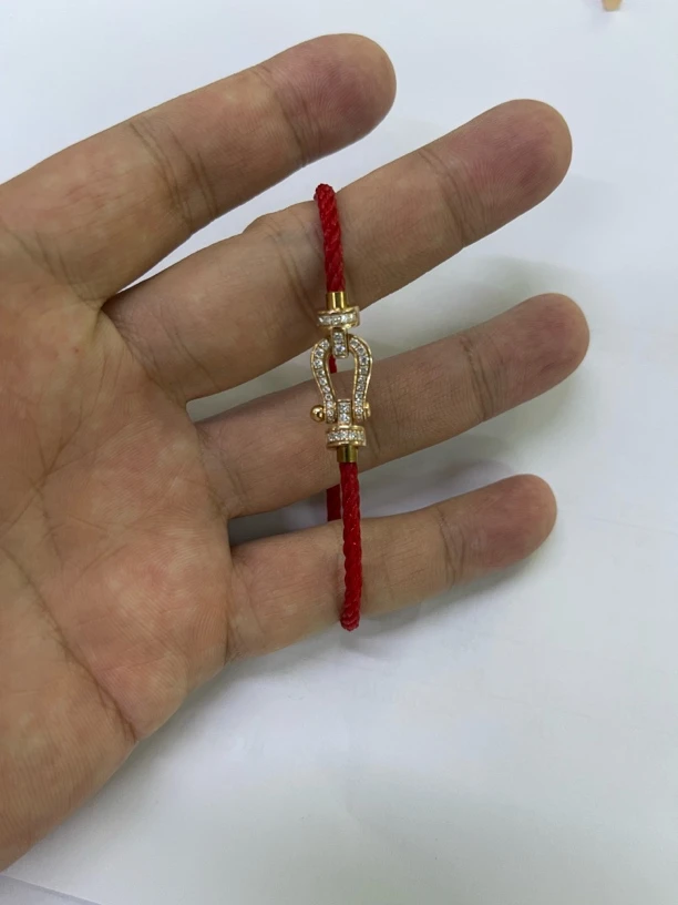 18 K金钻石手链红绳款