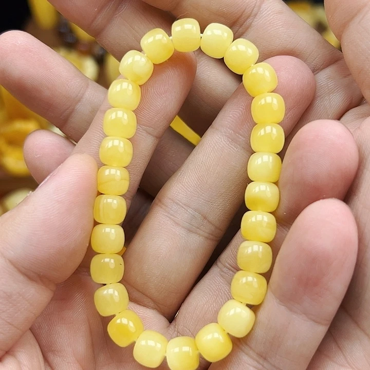 蜜蜡未镶嵌珠宝奇石单圈8.6mm，9.8克