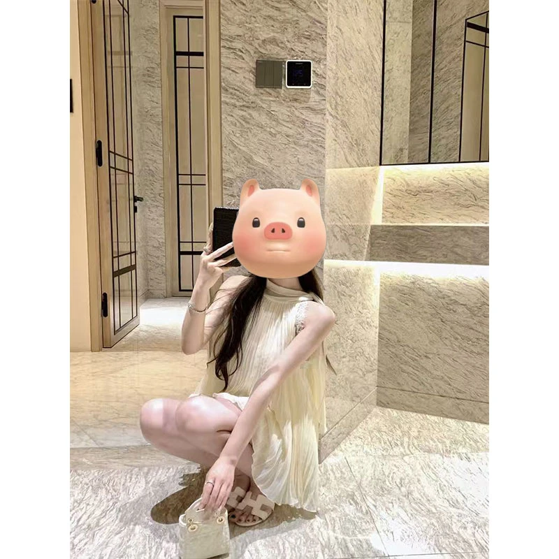 2025新款夏日风情ins气质蕾丝挂脖无袖上衣女配显瘦半身裙两件套