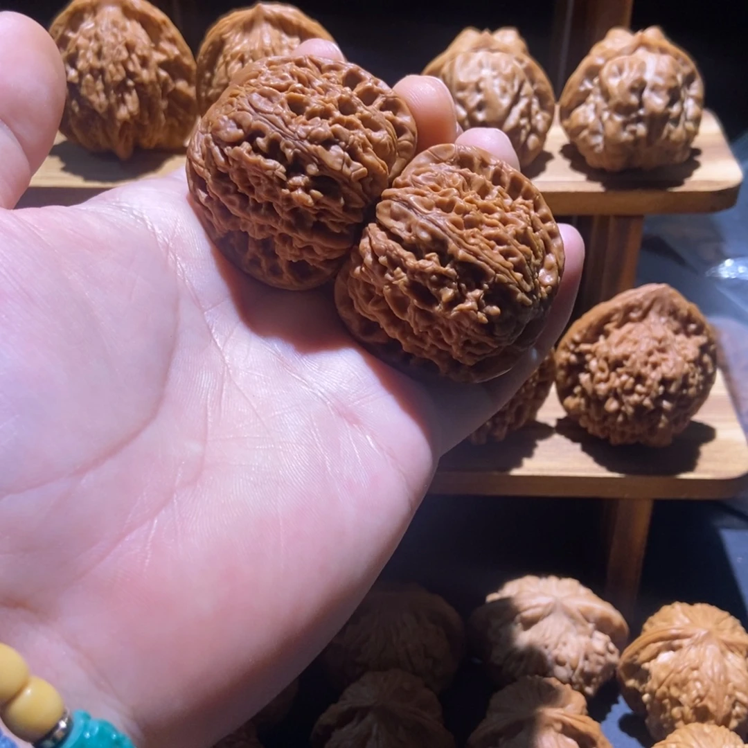 吊坠文玩核桃44球疆微修