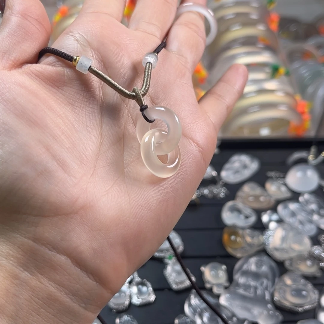 玛瑙/玉髓颈饰未镶嵌