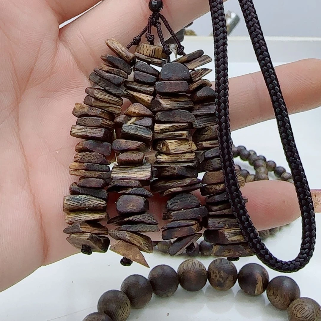 沉香碎屑沉香乌身老料车挂