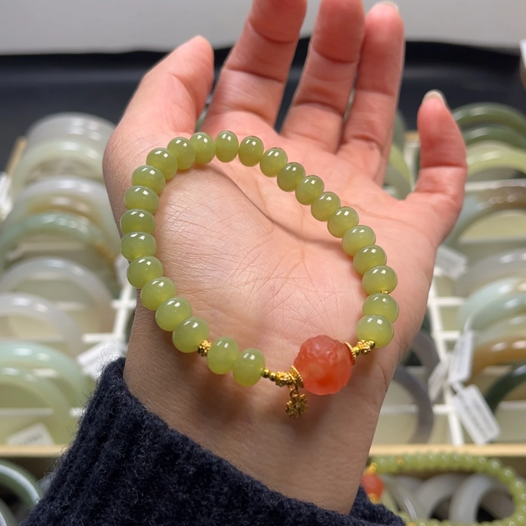 素****和田玉未镶嵌手链