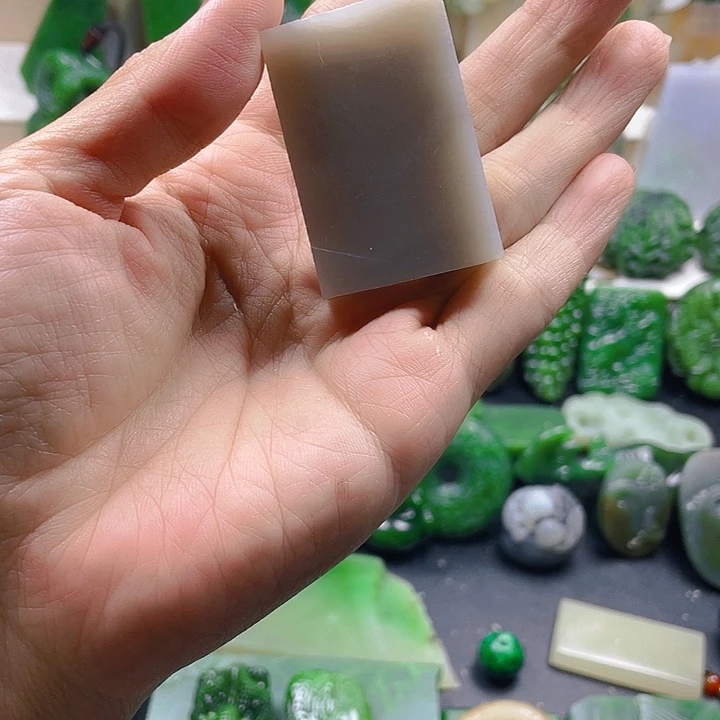未镶嵌和田玉珠宝半成品