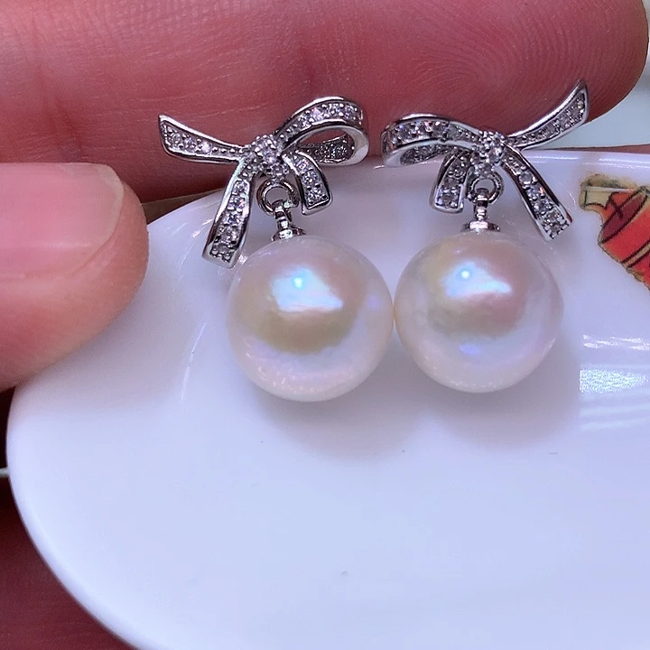 银S925镶嵌耳饰淡水珍珠