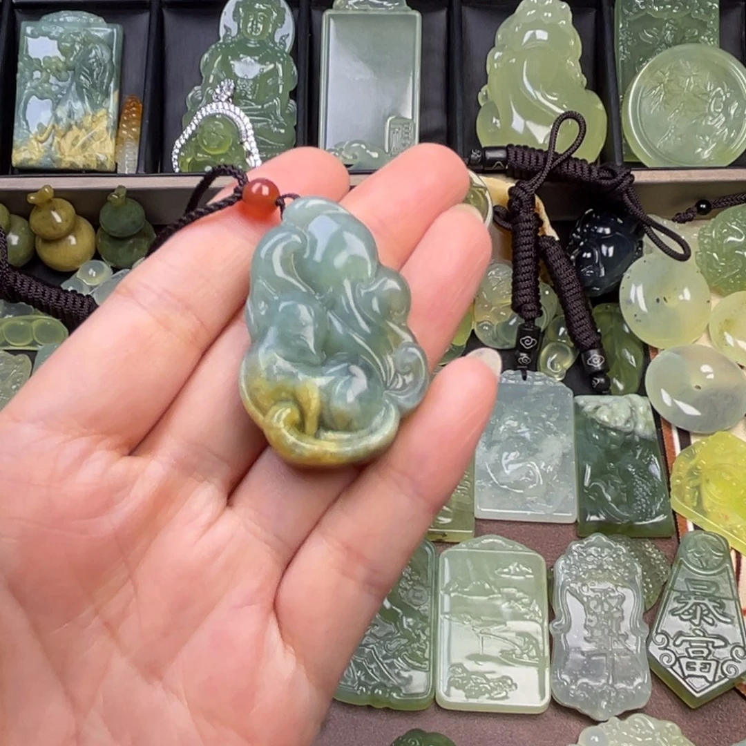 蛇纹石玉未镶嵌吊坠(赠链)