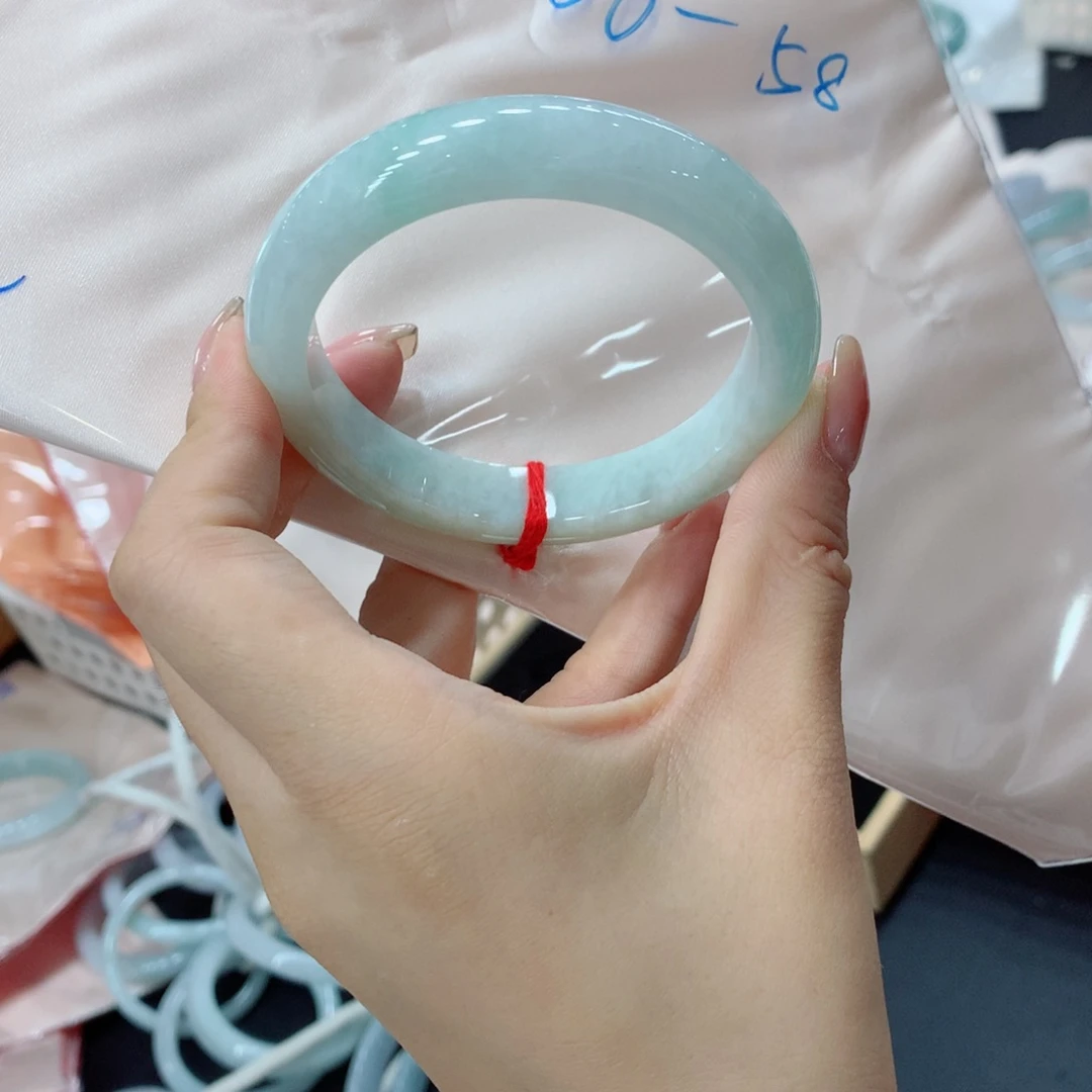 未镶嵌手镯翡翠买断