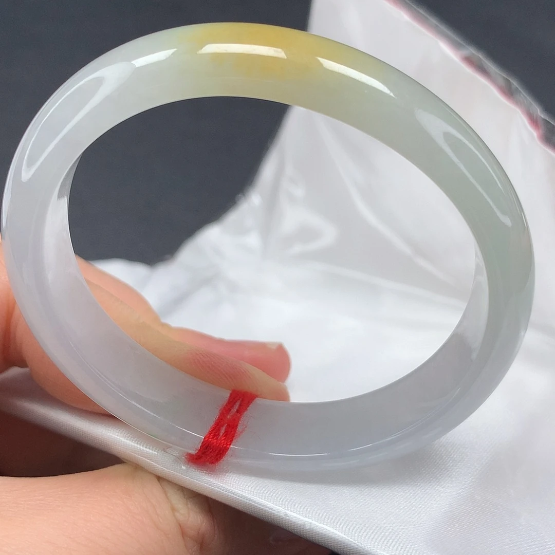 未镶嵌手镯翡翠，26号贵妃，正圈戴50.51