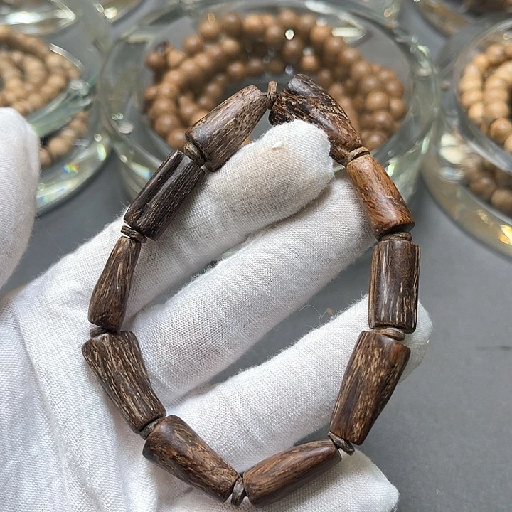 沉香手串文莱黑棋留疤沉水14克