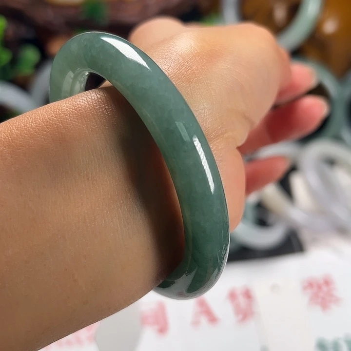 翡翠未镶嵌手镯纯天然缅甸A货翡翠冰蓝水圆条54.3