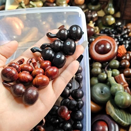 李***伟香榧木瑕疵款小葫芦