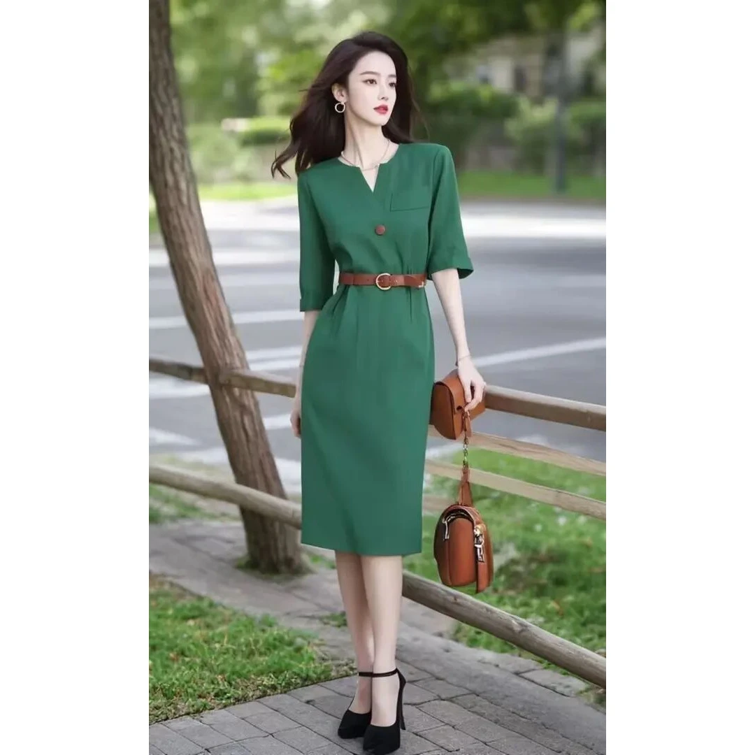 春季出席重要场合气质女神范轻奢高级感上流社会绿色收腰连衣裙子