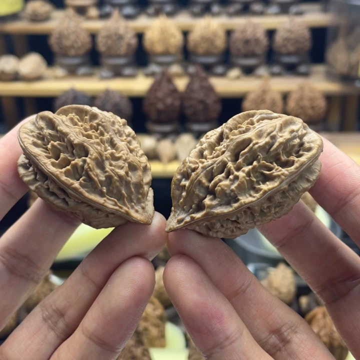 文玩核桃把件金樽28