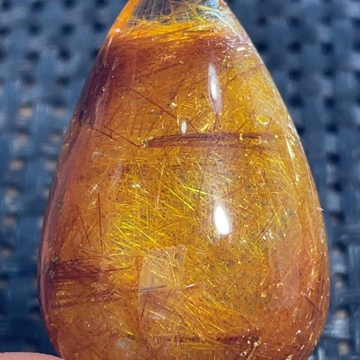 水晶吊坠(不含链)未镶嵌一***!