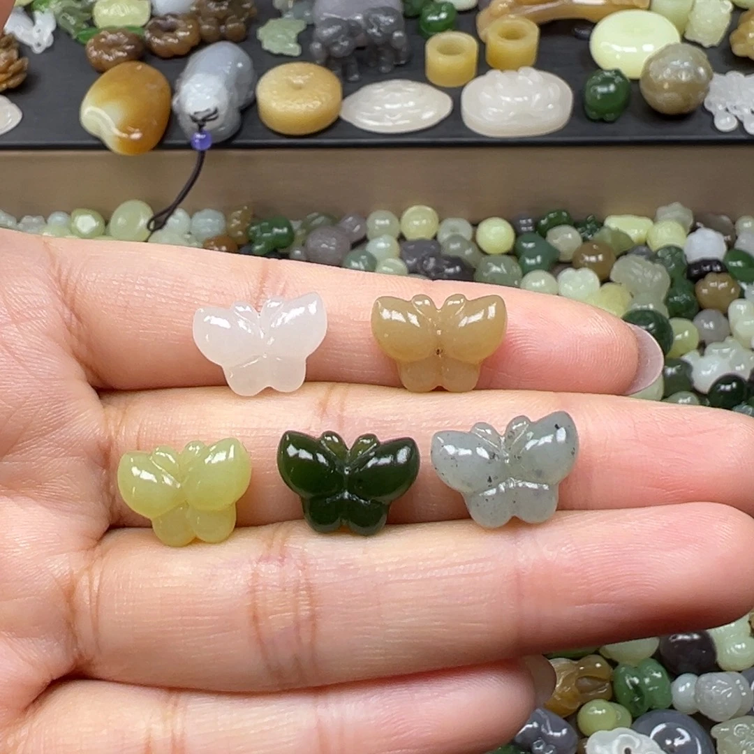 和田玉未镶嵌颈饰98一个多样性发其一