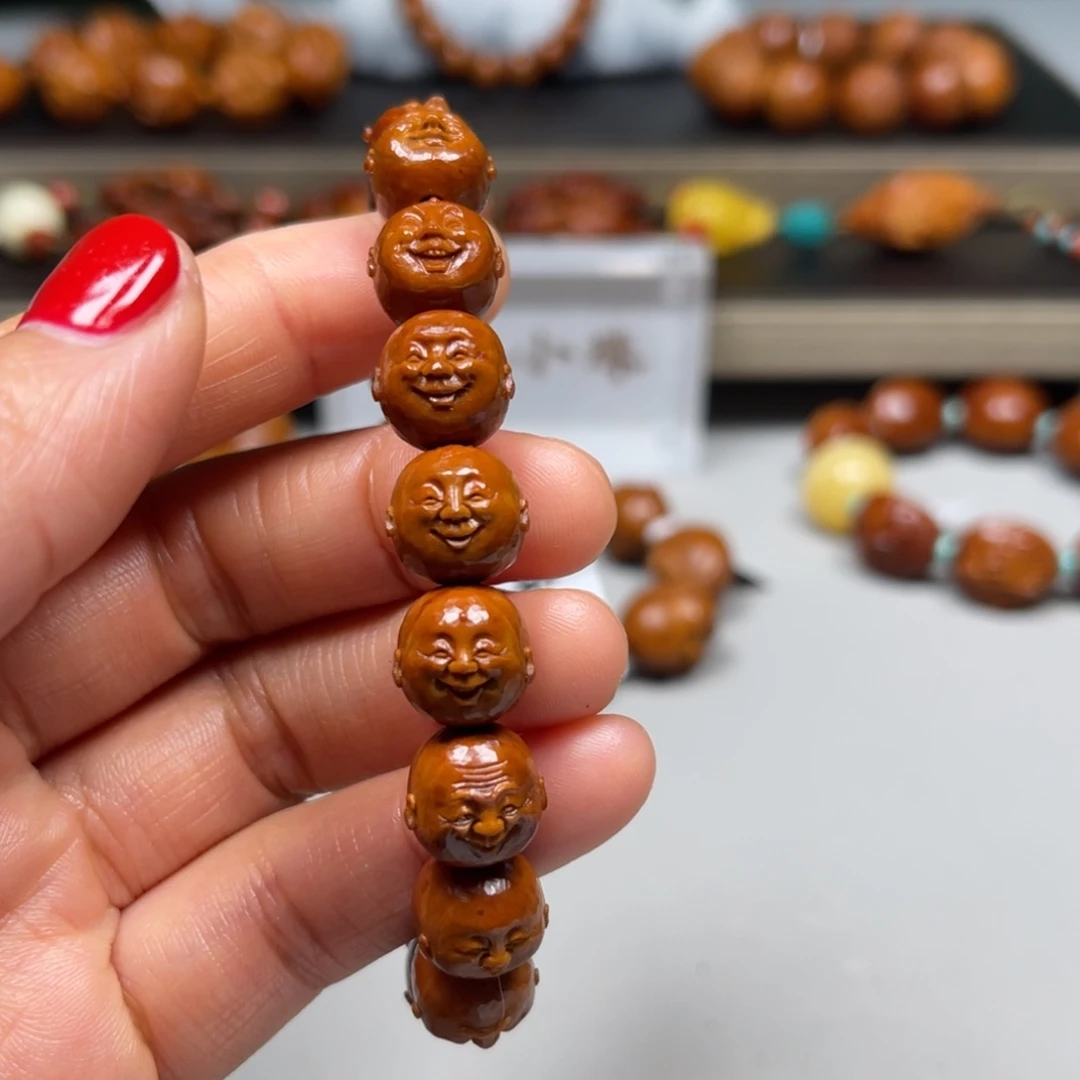 吊坠橄榄核笑佛手串，需定制，没有现货