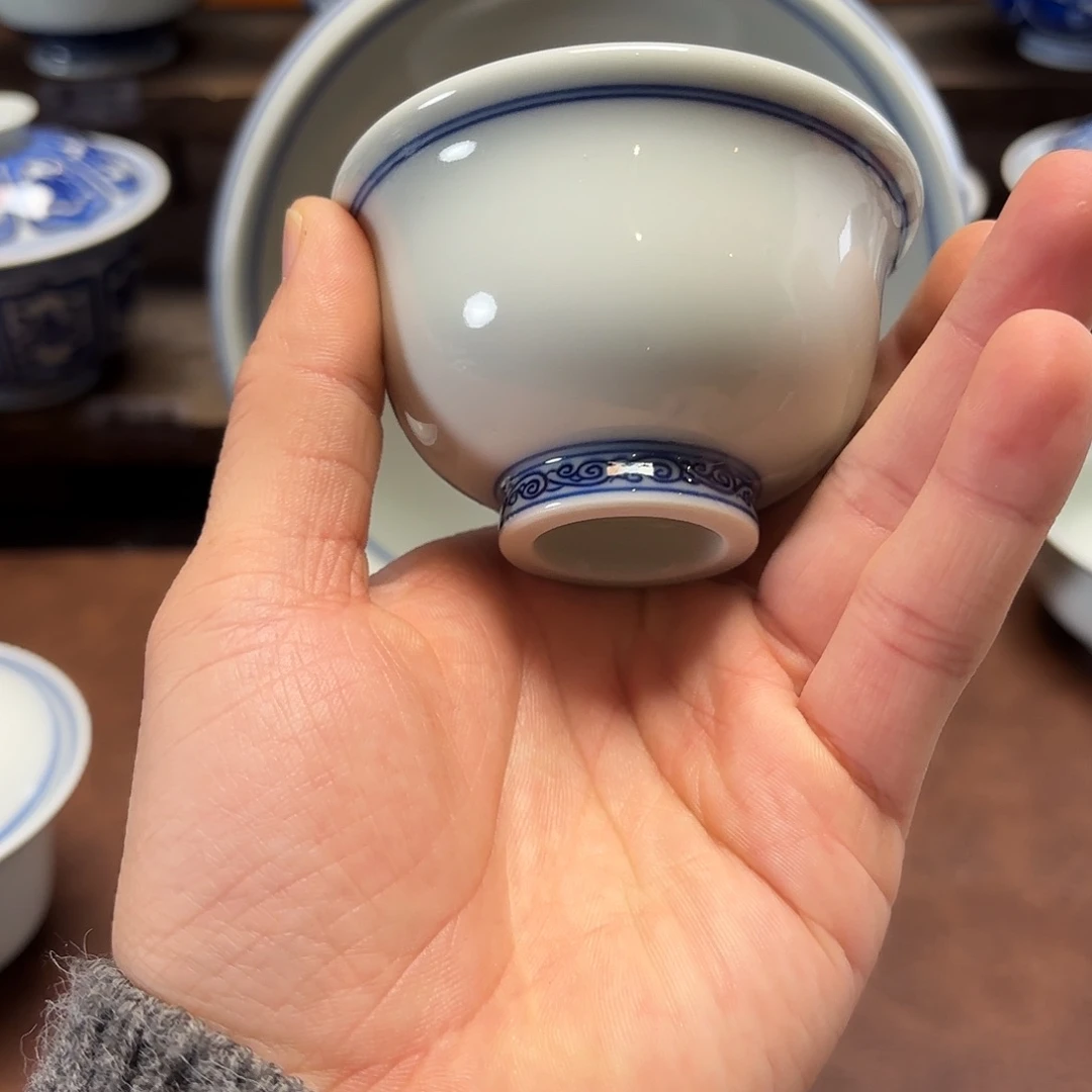 景德镇纯手工手绘小压手杯70容量