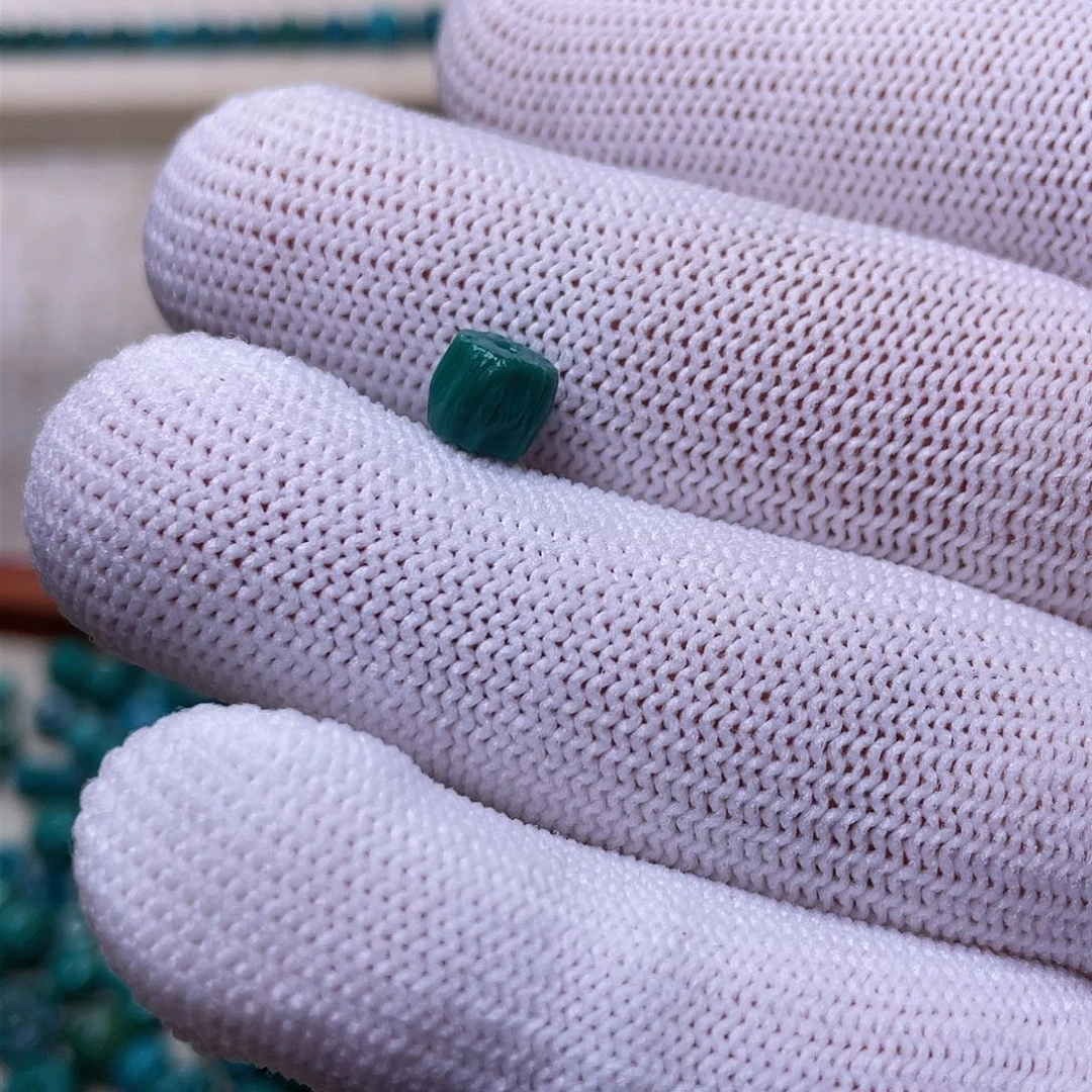 绿松石配饰6.8未镶嵌-*-