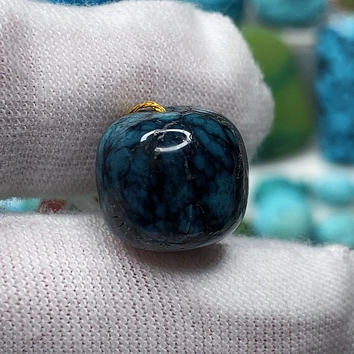 未镶嵌绿松石天然原矿 带武汉地大证书