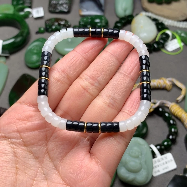 和田玉未镶嵌手串