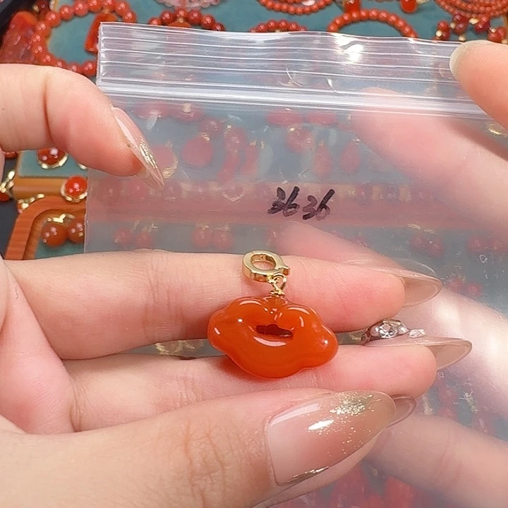 南红玛瑙银S925镶嵌吊坠