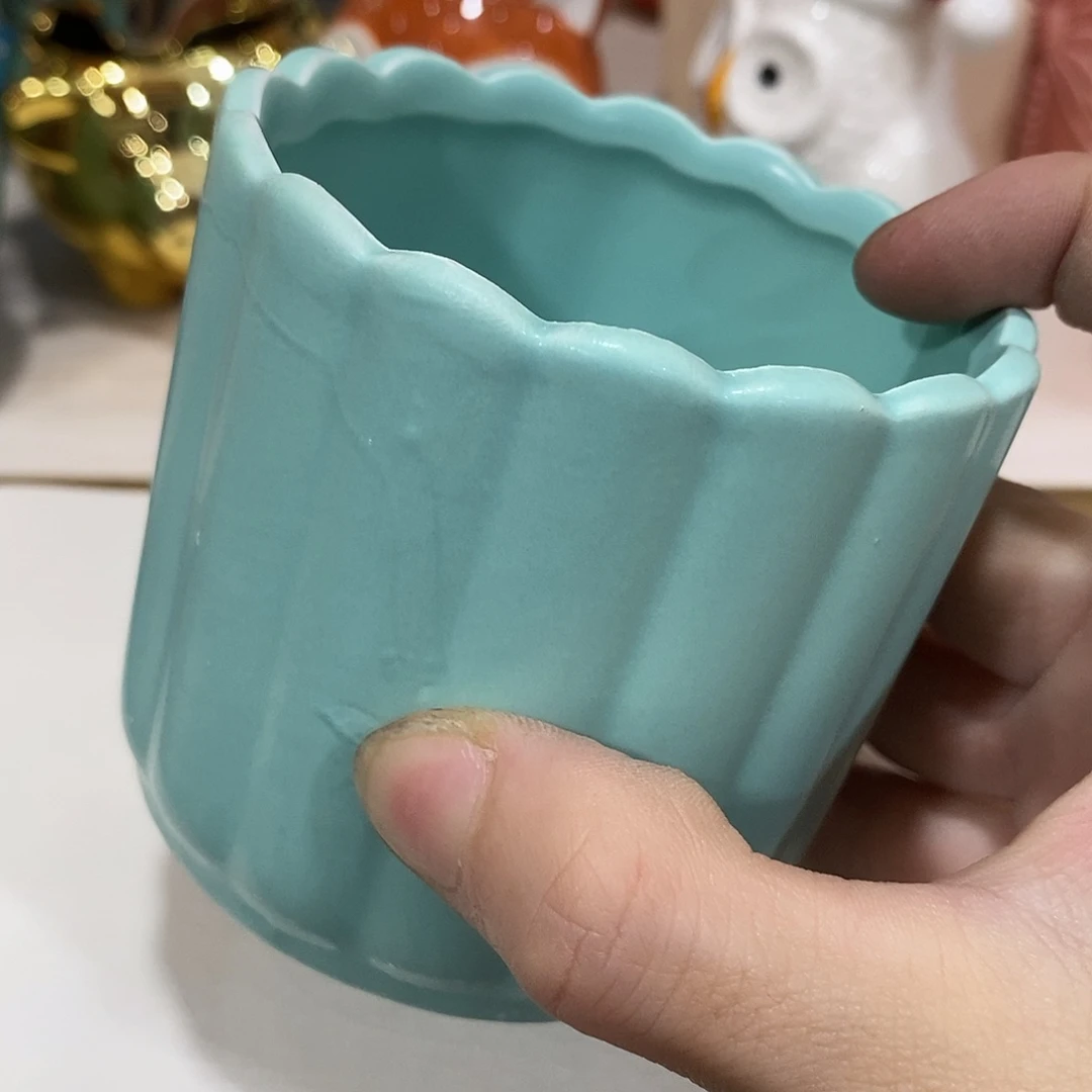 杯子陶盆有孔 瑕疵介意勿拍