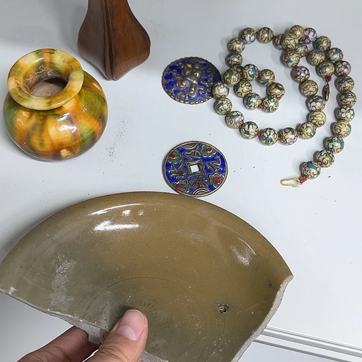 y***l瓷片精美的陶瓷摆件……