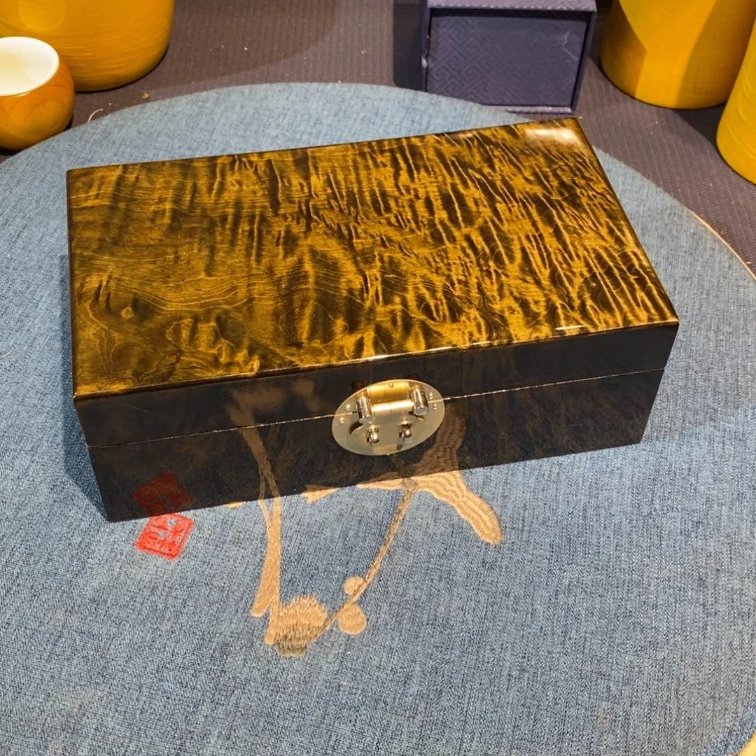 楠木15577889900000