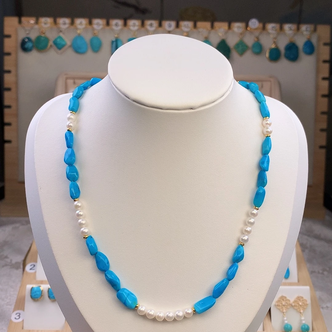 绿松石未镶嵌颈饰