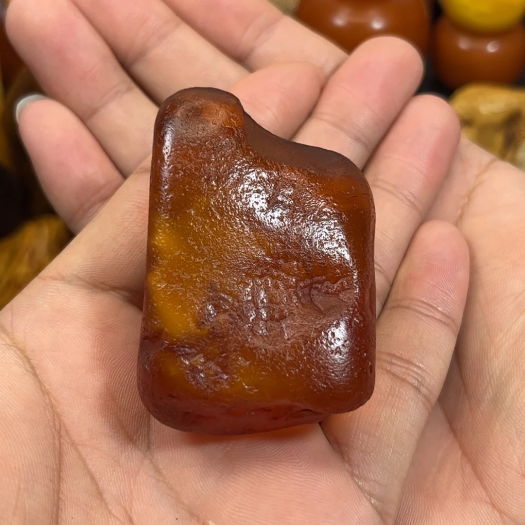 琥珀未镶嵌珠宝奇石