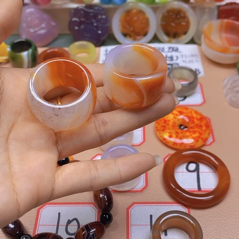 【闪购商品】玛瑙/玉髓颈饰未镶嵌名****哈