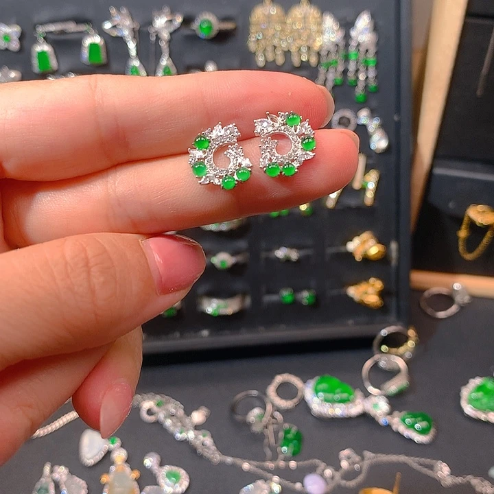 椒***虾翡翠银S925镶嵌耳饰耳钉