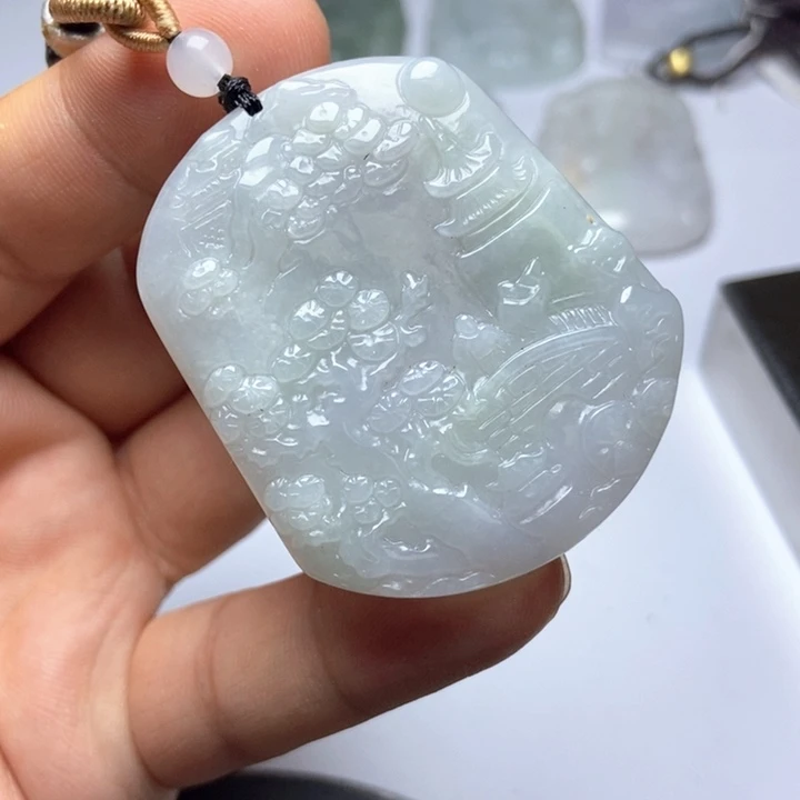 翡翠未镶嵌颈饰翡翠