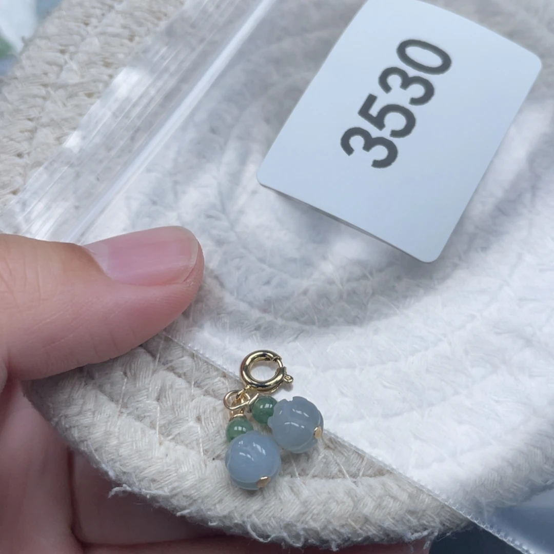 翡翠未镶嵌颈饰天然A货缅甸翡翠