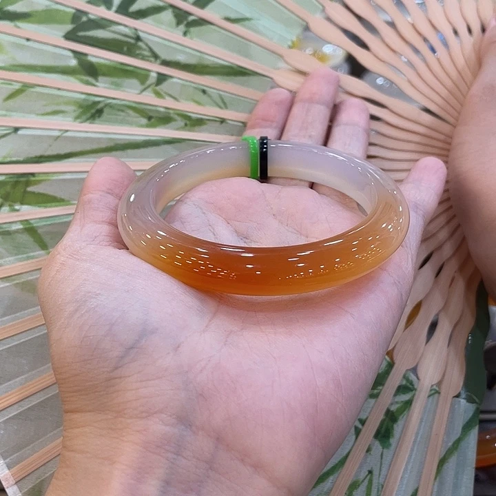 *****玛瑙/玉髓手镯未镶嵌