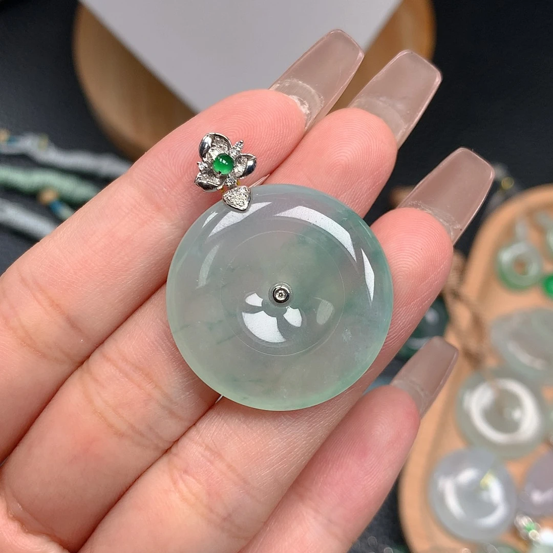 吊坠(不含链)18K金镶嵌翡翠