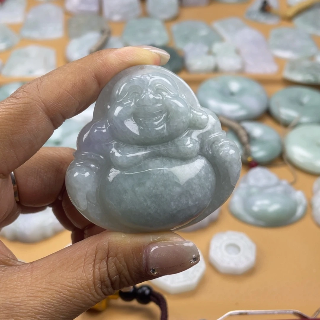 翡翠未镶嵌颈饰佛公