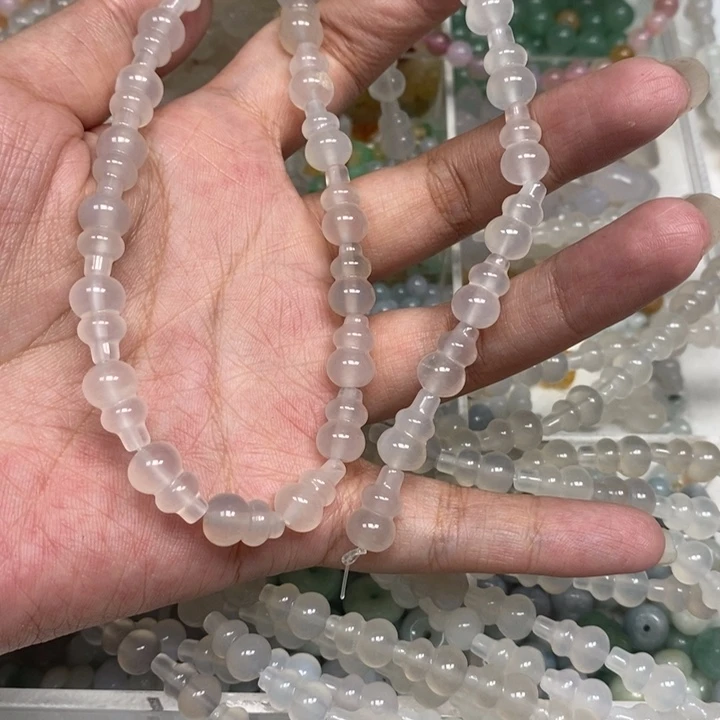 玛瑙/玉髓未镶嵌颈饰1条葫芦31颗