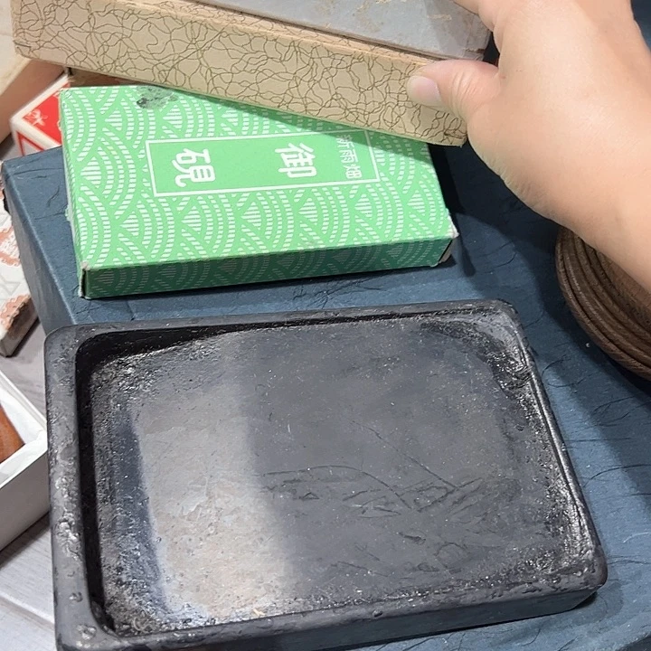 莫*新亿阁杂项无售货