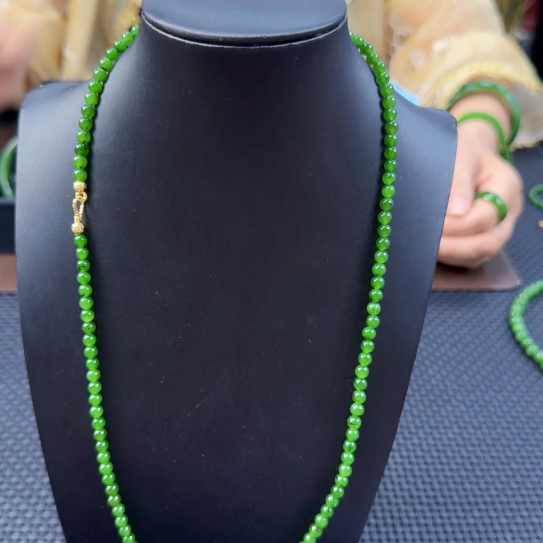 和田玉（碧玉）未镶嵌颈饰卡4