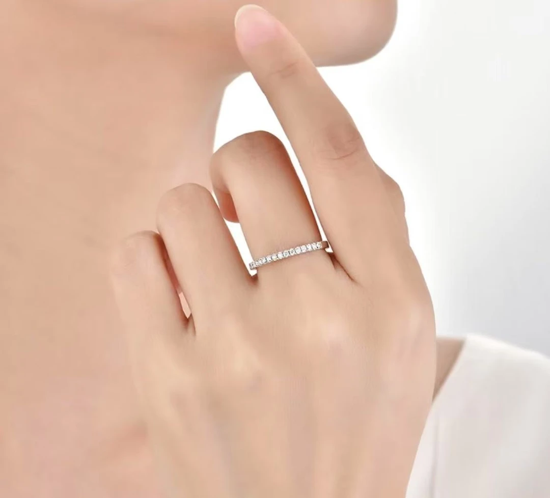 【NFKLN】星光闪闪直臂排戒0.2ct