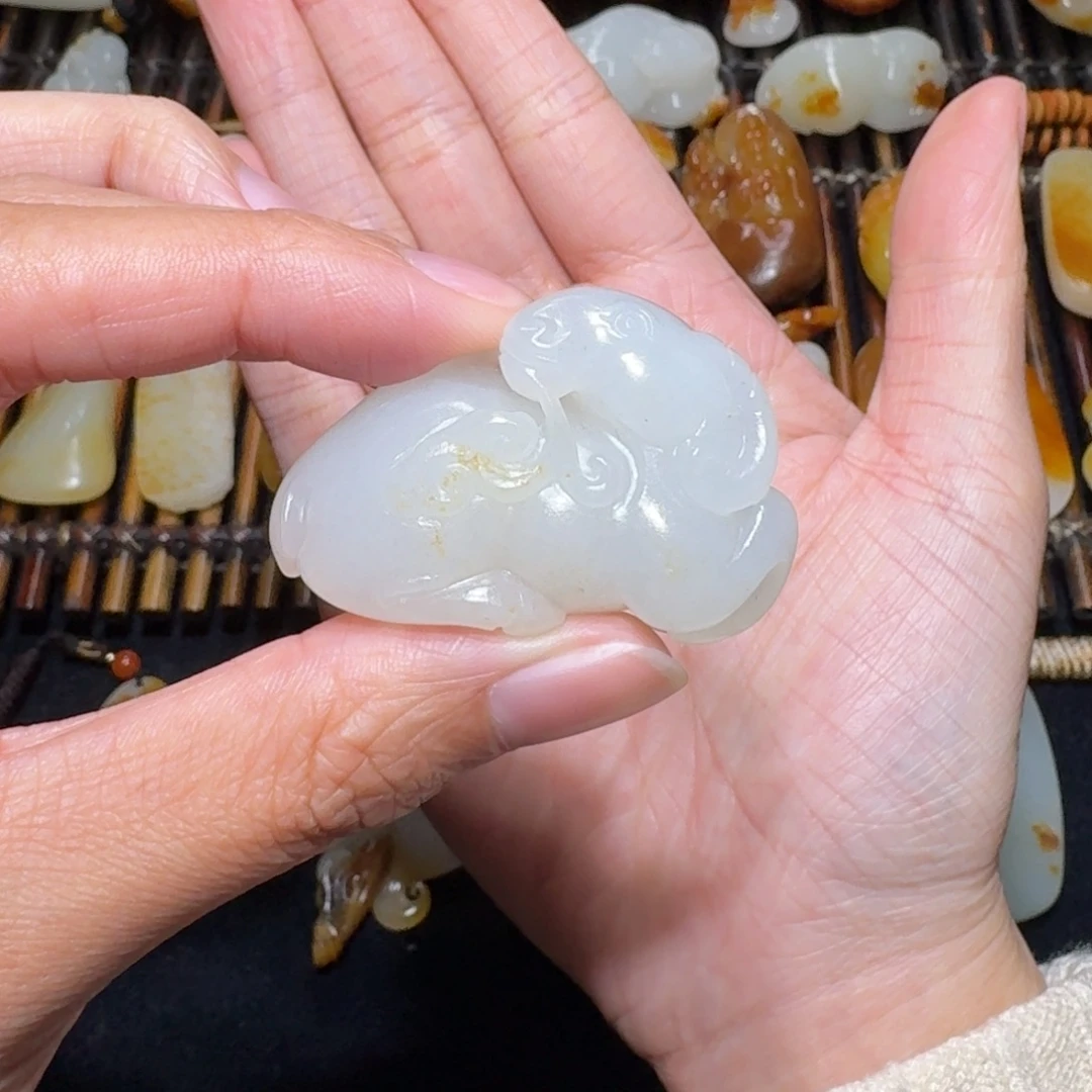 7***5和田玉未镶嵌挂件羊羊如意