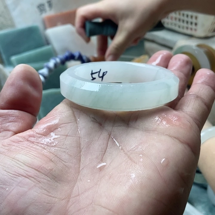 石英质玉手镯未镶嵌聪***.加工定制