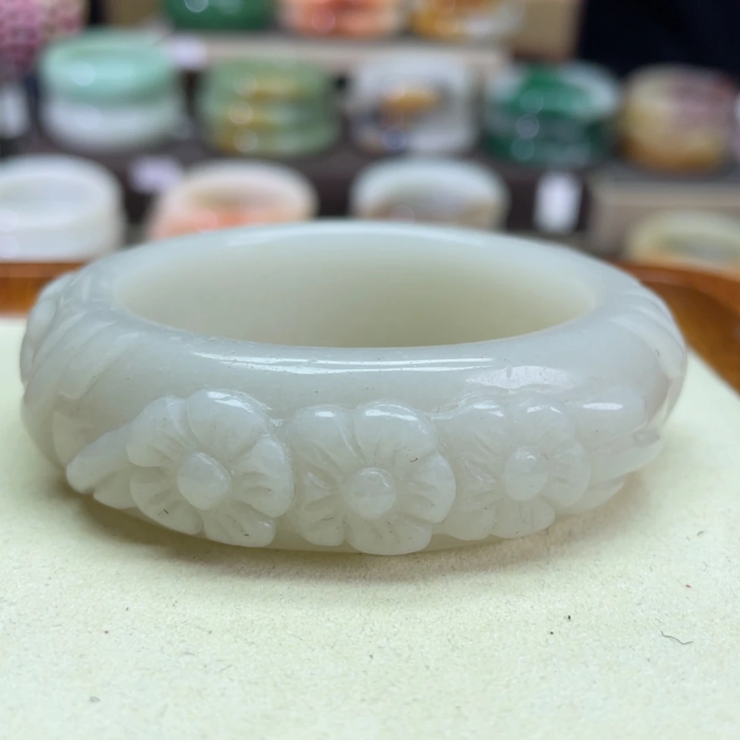 石英质玉未镶嵌手镯