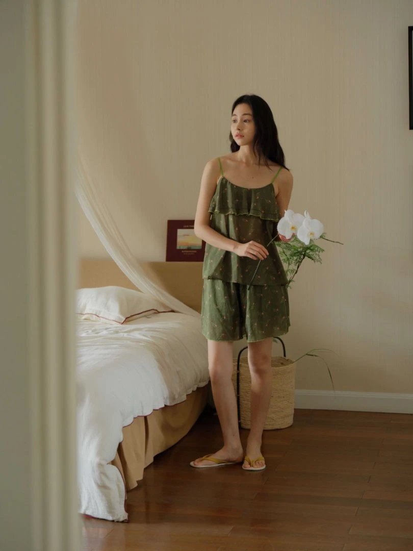 朵朵可可25年春夏新款吊带短裤女士家居套装dz049