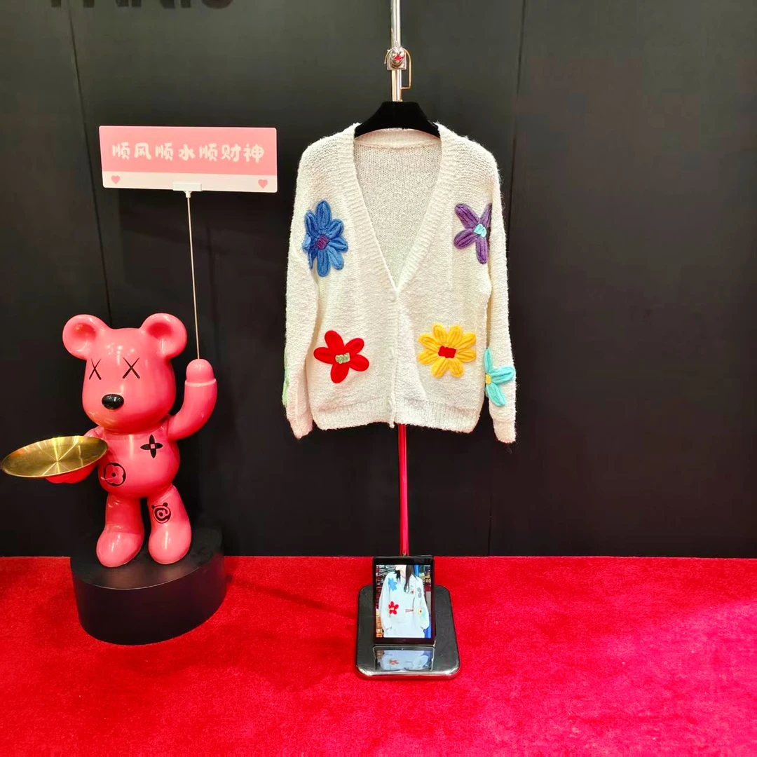 +72 新款针织开衫V领百搭长袖气质时尚轻奢小香风