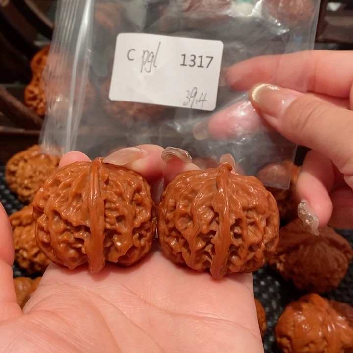 文玩核桃把件富**贸精品