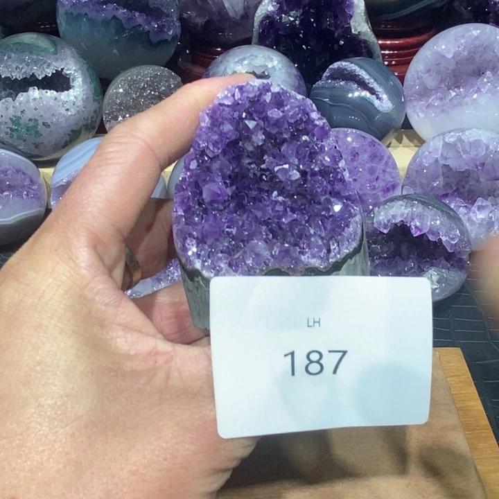 紫晶大型摆件（非配饰）未镶嵌